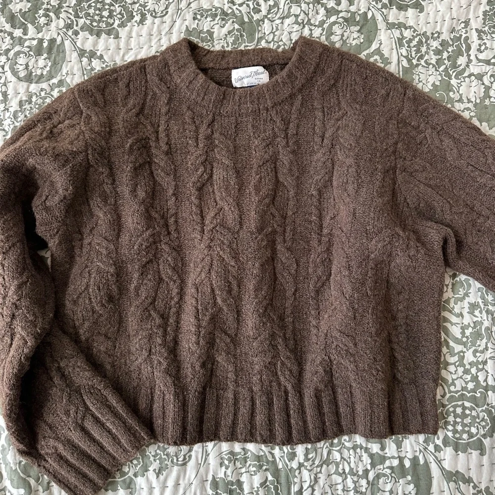 Universal Thread Sweaters - Picture 6 of 9